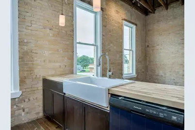 110 S Main Street #206, Elgin, TX 78621 - Photo 3