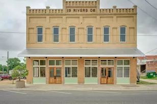 110 S Main St, Elgin, TX 78621 - Photo 3