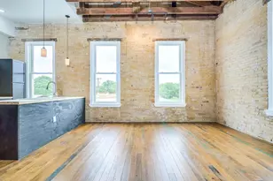 110 S Main St, Elgin, TX 78621 - Photo 15