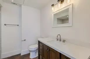 110 S Main St, Elgin, TX 78621 - Photo 9