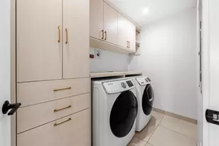 70 Rainey St, Austin, TX 78701 - Photo 11