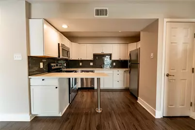 935 La Posada Drive #154, Austin, TX 78752 - Photo 5