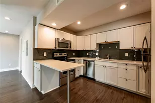 935 La Posada Dr, Austin, TX 78752 - Photo 7