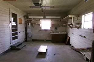 110 S Travis St, Rockdale, TX 76567 - Photo 15