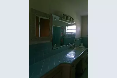 110 S Travis Street, Rockdale, TX 76567 - Photo 11