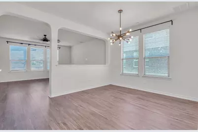 3894 Bentwood Way, New Braunfels, TX 78130 - Photo 5