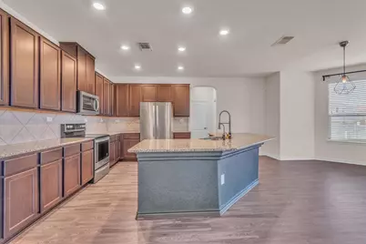 3894 Bentwood Way, New Braunfels, TX 78130 - Photo 15