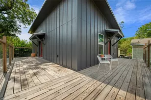 602 Persimmon St, Lockhart, TX 78644 - Photo 21