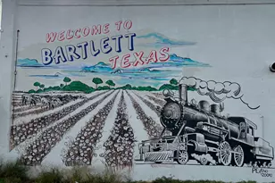 105 W Clark St, Bartlett, TX 76511 - Photo 13