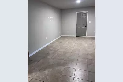 105 W Clark Street #9, Bartlett, TX 76511 - Photo 7
