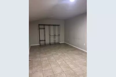 105 W Clark Street #9, Bartlett, TX 76511 - Photo 3