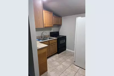 105 W Clark Street #9, Bartlett, TX 76511 - Photo 5