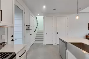 1208 Walnut Ave, Austin, TX 78702 - Photo 11