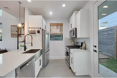 1208 Walnut Avenue #2, Austin, TX 78702 - Photo 9