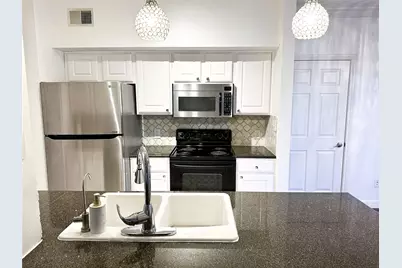 7701 Rialto Boulevard #1122, Austin, TX 78735 - Photo 5