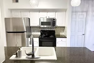 7701 Rialto Blvd, Austin, TX 78735 - Photo 5