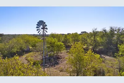 112 Loop 308, Briggs, TX 78608 - Photo 27