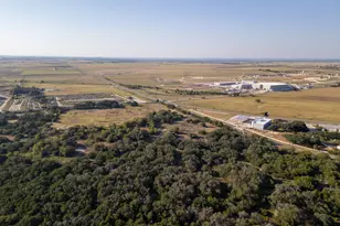 112 Loop 308, Briggs, TX 78608 - Photo 9