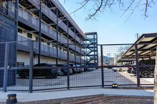 1322 E 12th St, Austin, TX 78702 - Photo 15