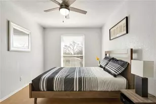2401 Manor Rd, Austin, TX 78722 - Photo 13