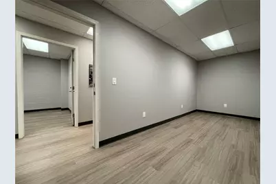 1409 N Bishop Street, San Marcos, TX 78666 - Photo 9