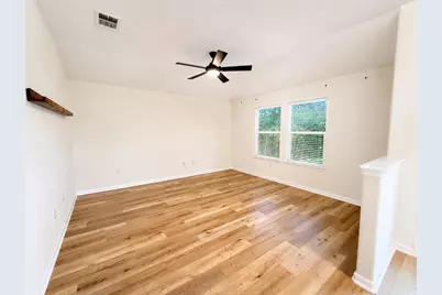 202 Mossberg Lane, Bastrop, TX 78602 - Photo 5