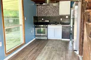 1012 Haley Ave, Rockdale, TX 76567 - Photo 9