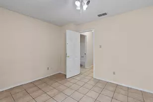 4809 Bayside Dr, Austin, TX 78744 - Photo 15