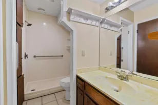 4809 Bayside Dr, Austin, TX 78744 - Photo 11