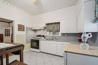 611 N Main Street, Elgin, TX 78621 - Photo 7