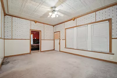 611 N Main Street, Elgin, TX 78621 - Photo 5