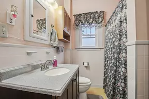 611 N Main St, Elgin, TX 78621 - Photo 21