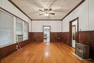 611 N Main St, Elgin, TX 78621 - Photo 13