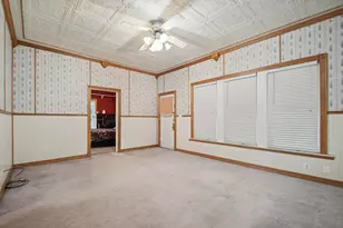611 N Main St, Elgin, TX 78621 - Photo 5