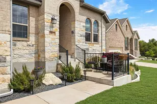 185 Medina Hills Ct, Austin, TX 78737 - Photo 3