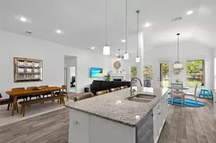 185 Medina Hills Ct, Austin, TX 78737 - Photo 13