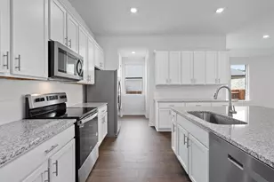 305 Barton Run Dr, Georgetown, TX 78628 - Photo 3