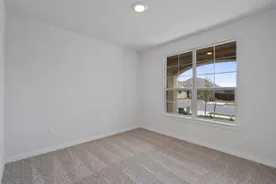305 Barton Run Dr, Georgetown, TX 78628 - Photo 11