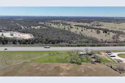 1918 W US Highway 79, Rockdale, TX 76567 - Photo 7