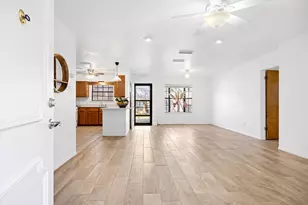 2301 Lawnmont Ave, Austin, TX 78756 - Photo 3