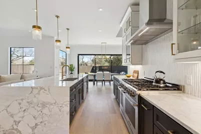 114 Highlands Boulevard, Horseshoe Bay, TX 78657 - Photo 5