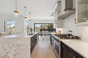 114 Highlands Blvd, Horseshoe Bay, TX 78657 - Photo 5