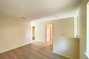 902 N Meadows Dr, Austin, TX 78758 - Photo 3