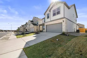 1605 Holly Lk Dr, Leander, TX 78641 - Photo 3