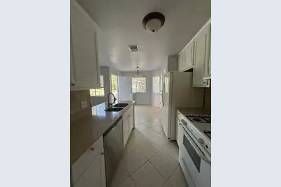 1512 Parkfield Circle, Round Rock, TX 78664 - Photo 5