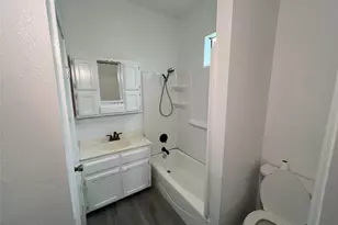 504 East St, Thrall, TX 76578 - Photo 7