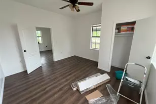 504 East St, Thrall, TX 76578 - Photo 15
