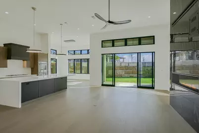 105 Via Roma Court, Horseshoe Bay, TX 78657 - Photo 5