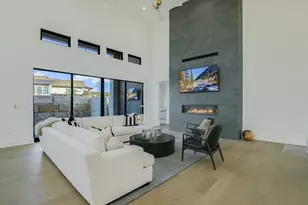 105 Via Roma Ct, Horseshoe Bay, TX 78657 - Photo 9