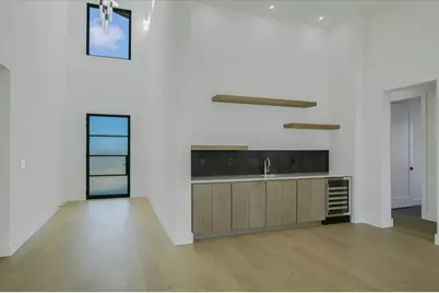 105 Via Roma Court, Horseshoe Bay, TX 78657 - Photo 3